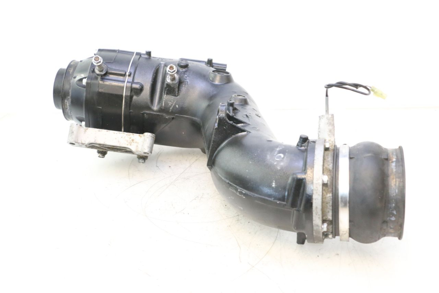 photo de COLECTOR YAMAHA WAVE RUNNER GP R 1200 (2000 - 2003) - Características distintivas