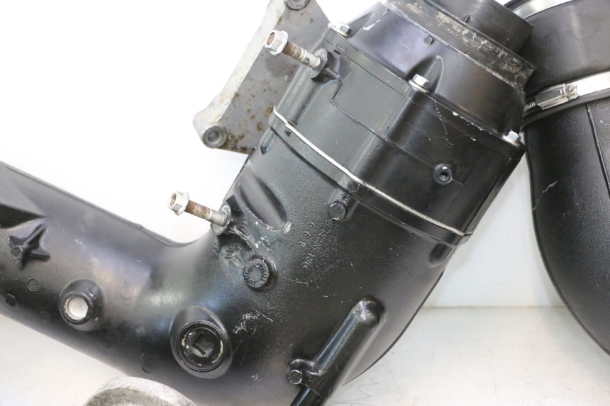 photo de COLECTOR YAMAHA WAVE RUNNER GP R 1200 (2000 - 2003) - Ángulo de visión alternativo