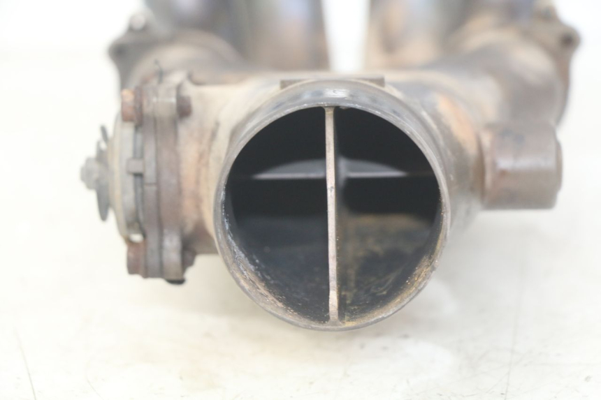 photo de COLECTOR YAMAHA YZF R1 1000 (2007 - 2008) - Marcados y referencias originales