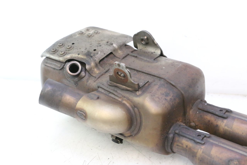 photo de COLECTOR YAMAHA YZF R6 600 (2008 - 2009) - Detalles de los puntos de fijación
