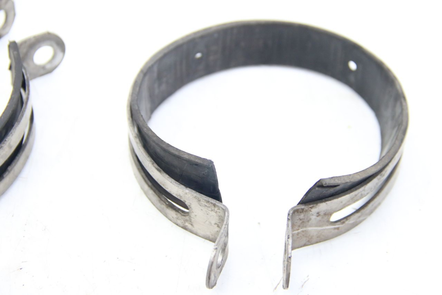 photo de ABRAZADERA DE ESCAPE REVATTO IMPERATOR 125 (2007 - 2015) - Detalle de la pieza