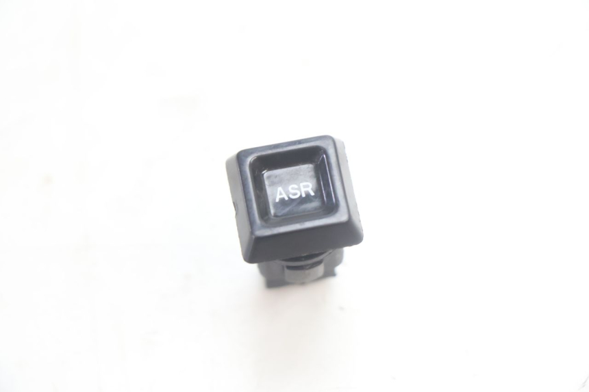 photo de MANDO CONTROL DE TRACCIÓN PIAGGIO MP3 HPE 530 (2022 - 2026) - Detalle de la pieza