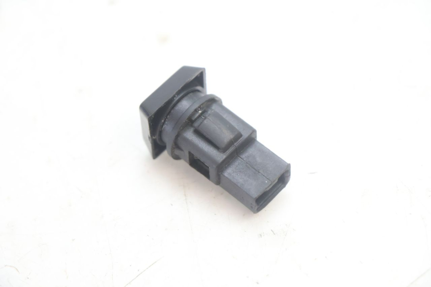 photo de MANDO CONTROL DE TRACCIÓN PIAGGIO MP3 HPE 530 (2022 - 2026) - Zoom estado de uso