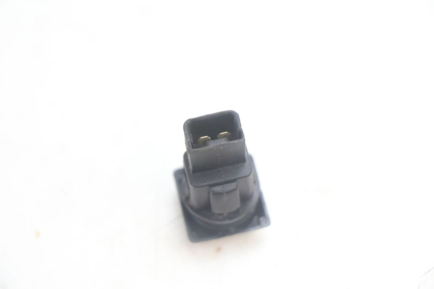 photo de MANDO CONTROL DE TRACCIÓN PIAGGIO MP3 HPE 530 (2022 - 2026) - Otra perspectiva