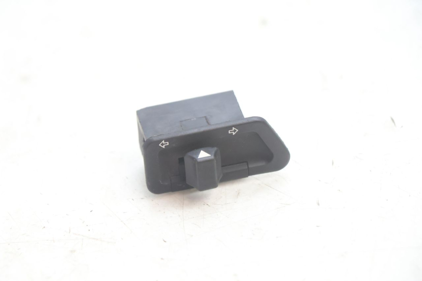 photo de CONMUTADOR INTERMITENTE TGB CITY RS 50 (2011 - 2016) - Vista principal