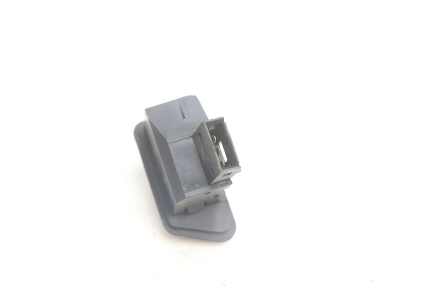 photo de CONMUTADOR INTERMITENTE TGB CITY RS 50 (2011 - 2016) - Otra perspectiva