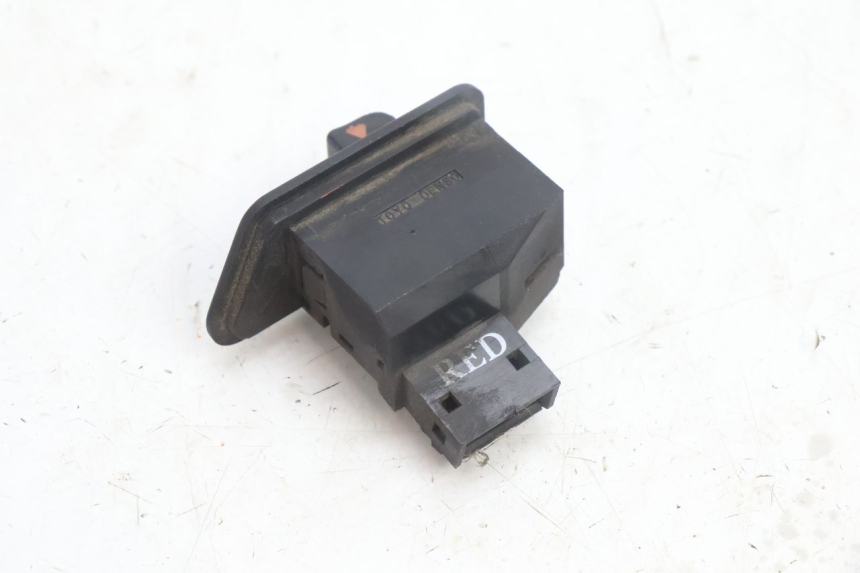 photo de INTERRUPTOR DE INTERMITENTES HONDA FES PANTHEON 125 (2003 - 2007) - Detalle de la pieza