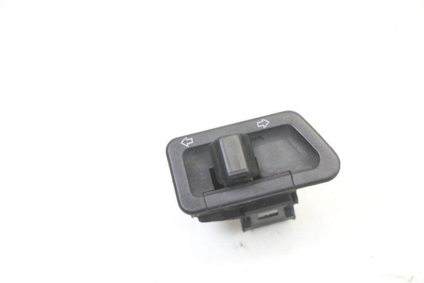 photo de CONMUTADOR INTERMITENTE SYM FIDDLE 2 S 125 (2012 - 2014) - Vista principal