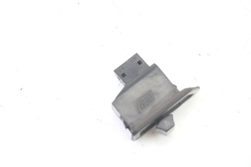 photo de CONMUTADOR INTERMITENTE SYM FIDDLE 2 S 125 (2012 - 2014) - Zoom estado de uso