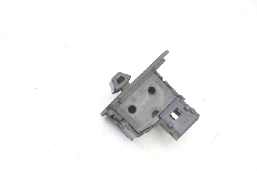 photo de INTERRUPTOR DE INTERMITENTES SYM FIDDLE 3 III 125 (2014 - 2020) - Otra perspectiva