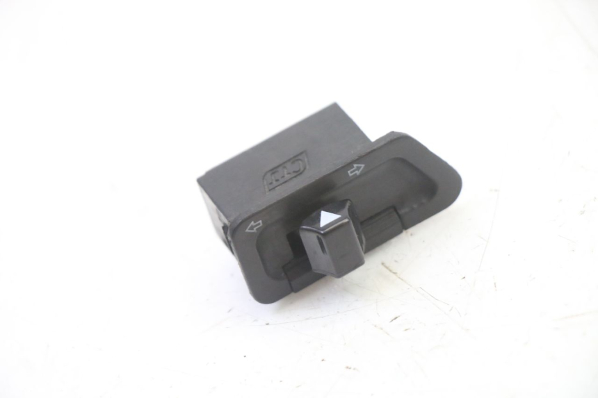 photo de CONMUTADOR INTERMITENTE SYM FIDDLE 3 III 50 (2014 - 2020) - Vista principal