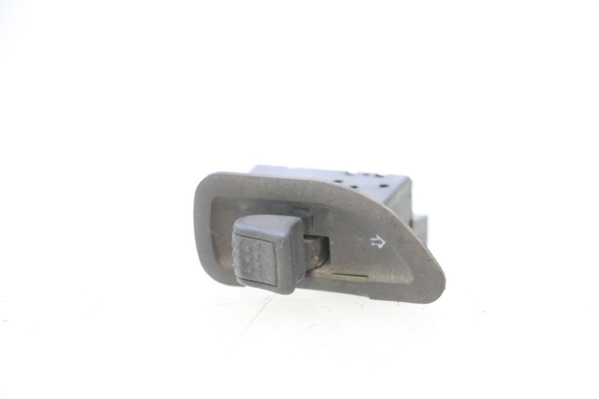 photo de INTERRUPTOR DE INTERMITENTES PIAGGIO FLY 2T 50 (2004 - 2017) - Detalle de la pieza