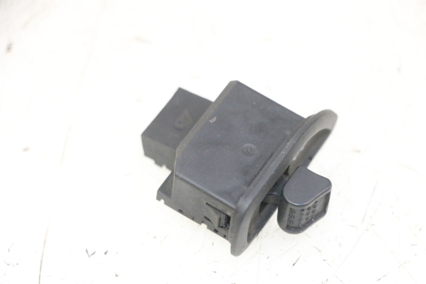photo de CONMUTADOR INTERMITENTE PIAGGIO IE MP3 YOURBAN 300 (2011 - 2016) - Detalle de la pieza