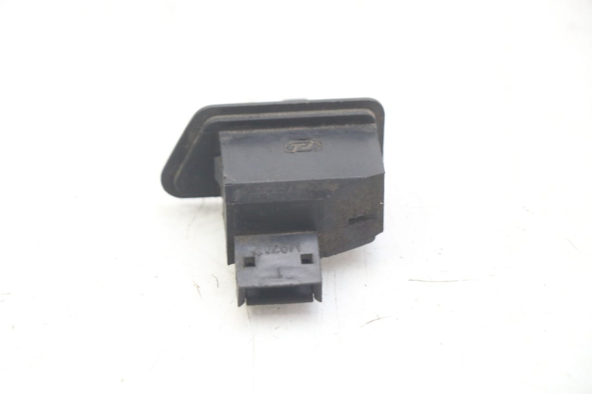 photo de INTERRUPTOR DE INTERMITENTES SYM JET EURO X 2T 50 (2003 - 2007) - Detalle de la pieza