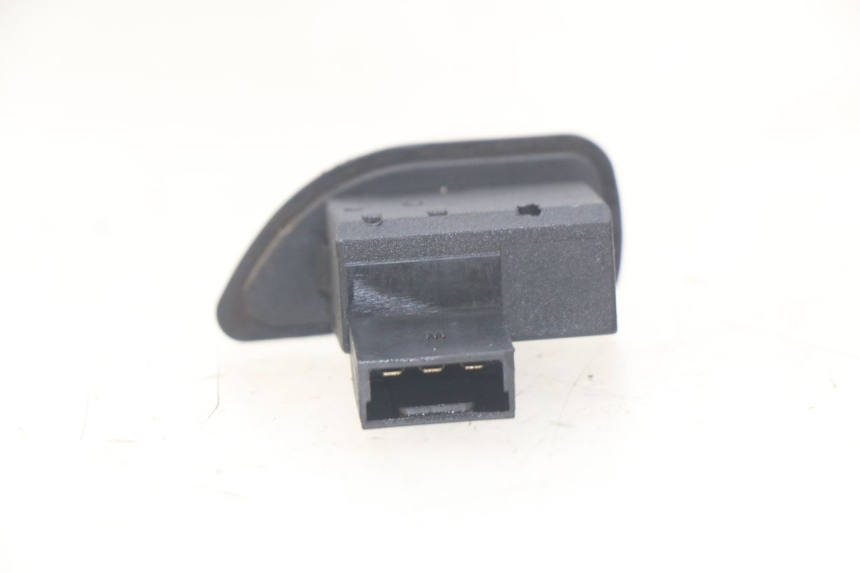 photo de INTERRUPTOR DE INTERMITENTES PIAGGIO LIBERTY 4T 50 (2004 - 2008) - Detalle de la pieza