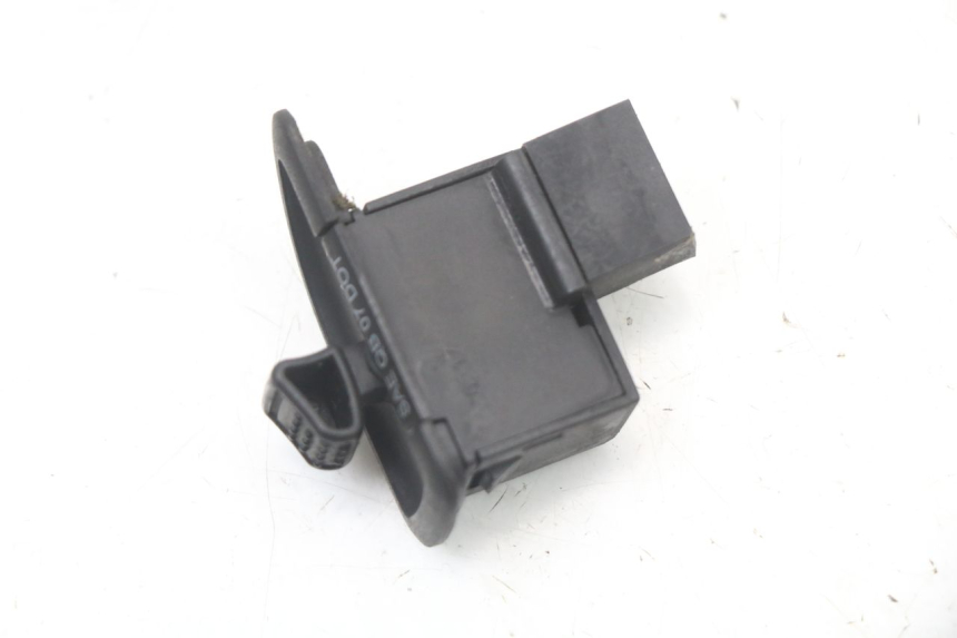 photo de INTERRUPTOR DE INTERMITENTES PIAGGIO LIBERTY 4T 50 (2004 - 2008) - Otra perspectiva