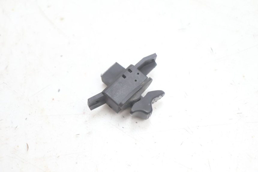 photo de CONMUTADOR INTERMITENTE PIAGGIO LIBERTY 50 (1998 - 2003) - Detalle de la pieza