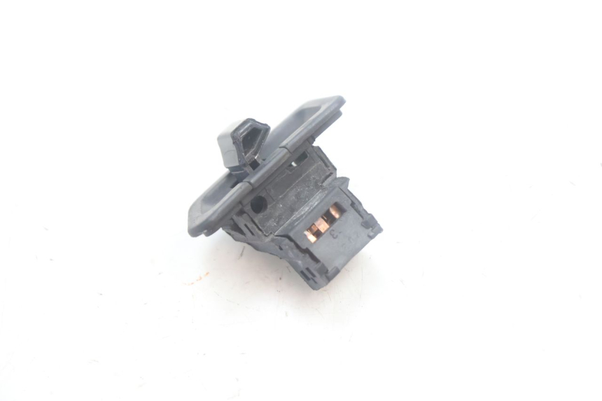photo de INTERRUPTOR DE INTERMITENTES KYMCO LIKE 125 (2009 - 2016) - Zoom estado de uso