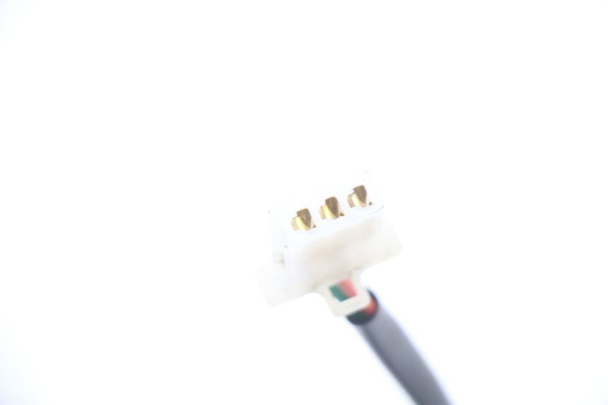 photo de CONMUTADOR INTERMITENTE MBK OVETTO ONE 2T 50 (2013 - 2017) - Primer plano técnico