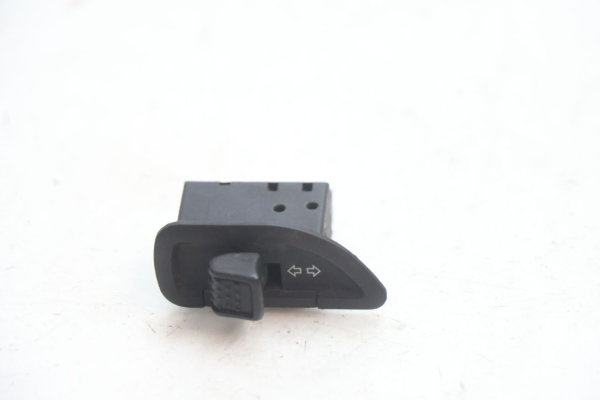 photo de INTERRUPTOR DE INTERMITENTES. PIAGGIO MP3 LT 400 (2007 - 2012) - Vista principal
