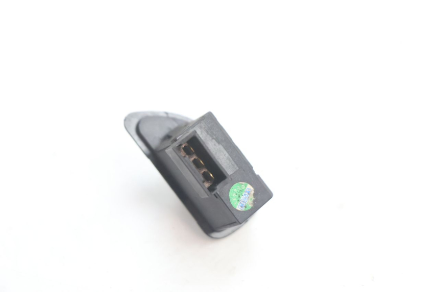 photo de INTERRUPTOR DE INTERMITENTES. PIAGGIO MP3 LT 400 (2007 - 2012) - Otra perspectiva