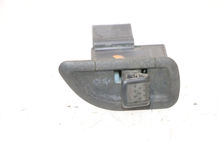 photo de INTERRUPTOR DE INTERMITENTES PIAGGIO MP3 RL 250 (2006 - 2010) - Vista principal