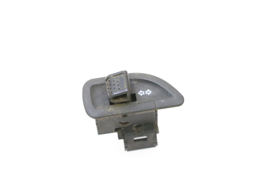 photo de CONMUTADOR INTERMITENTE PIAGGIO MP3 125 (2006 - 2014) - Vista principal