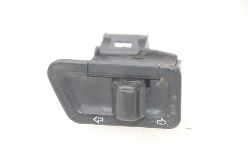 photo de INTERRUPTOR DE INTERMITENTES SYM ORBIT 2 2T 50 (2008 - 2018) - Vista principal