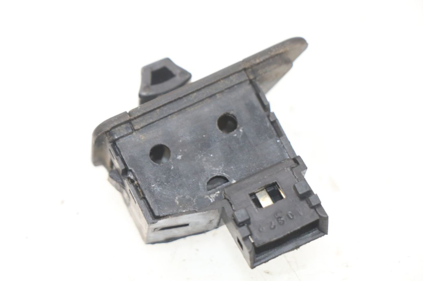 photo de INTERRUPTOR DE INTERMITENTES SYM ORBIT 2 4T 50 (2008 - 2017) - Zoom estado de uso