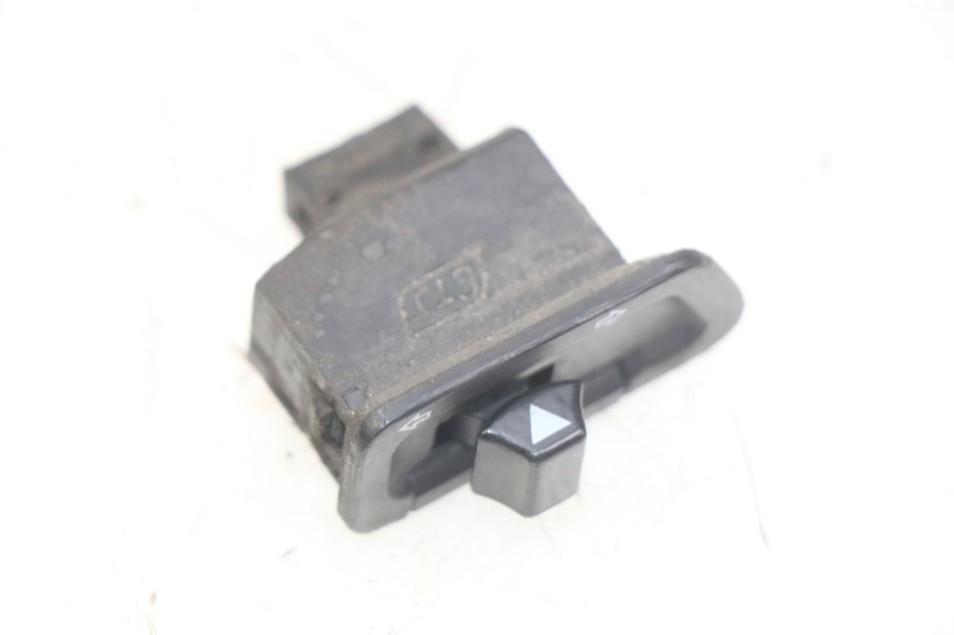 photo de CONMUTADOR INTERMITENTE SYM ORBIT III 3 4T 50 (2021 - 2025) - Detalle de la pieza