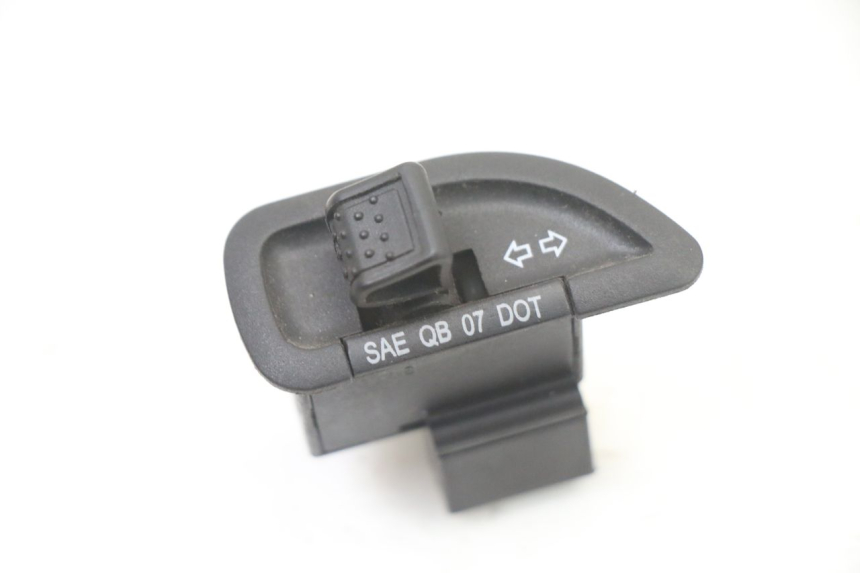 photo de CONMUTADOR INTERMITENTE PIAGGIO NRG POWER PUREJET 50 (2018 - 2021) - Vista principal