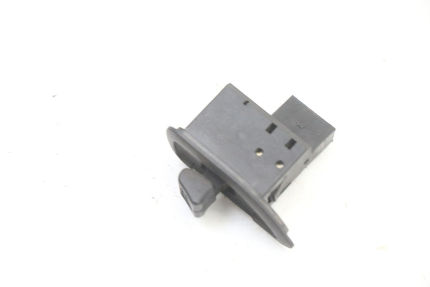 photo de CONMUTADOR INTERMITENTE PIAGGIO NRG POWER PUREJET 50 (2018 - 2021) - Otra perspectiva