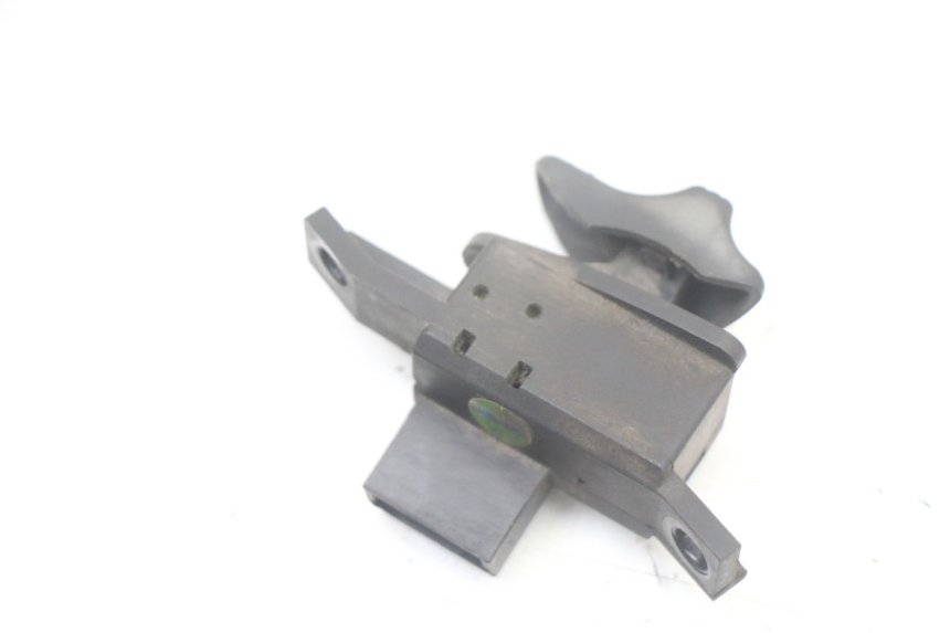 photo de CONMUTADOR INTERMITENTE PIAGGIO VESPA LX IE 125 (2010 - 2012) - Otra perspectiva