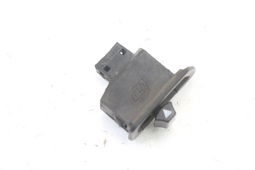 photo de INTERRUPTOR DE INTERMITENTES SYM FIDDLE 3 III 125 (2014 - 2020) - Zoom estado de uso