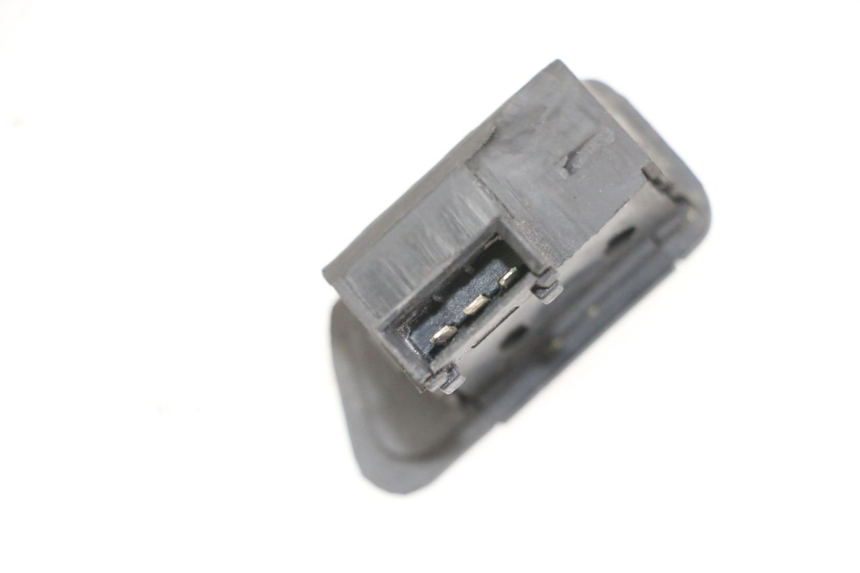 photo de CONMUTADOR INTERMITENTE SYM FIDDLE 3 III 50 (2014 - 2020) - Zoom estado de uso