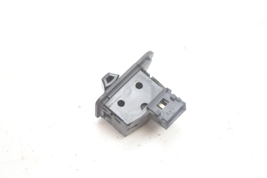 photo de INTERRUPTOR DE INTERMITENTES. PEUGEOT TWEET 4T 50 (2018 - 2022) - Zoom estado de uso