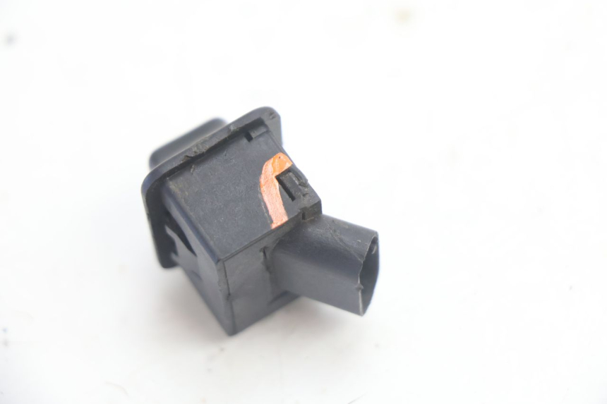 photo de CONMUTADOR INTERMITENTE PIAGGIO TYPHOON 50 (1993 - 1999) - Primer plano técnico