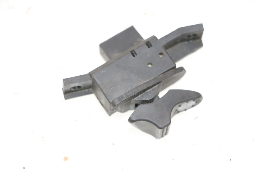 photo de CONMUTADOR INTERMITENTE PIAGGIO VESPA GTS SUPER IE 125 (2009 - 2016) - Detalle de la pieza