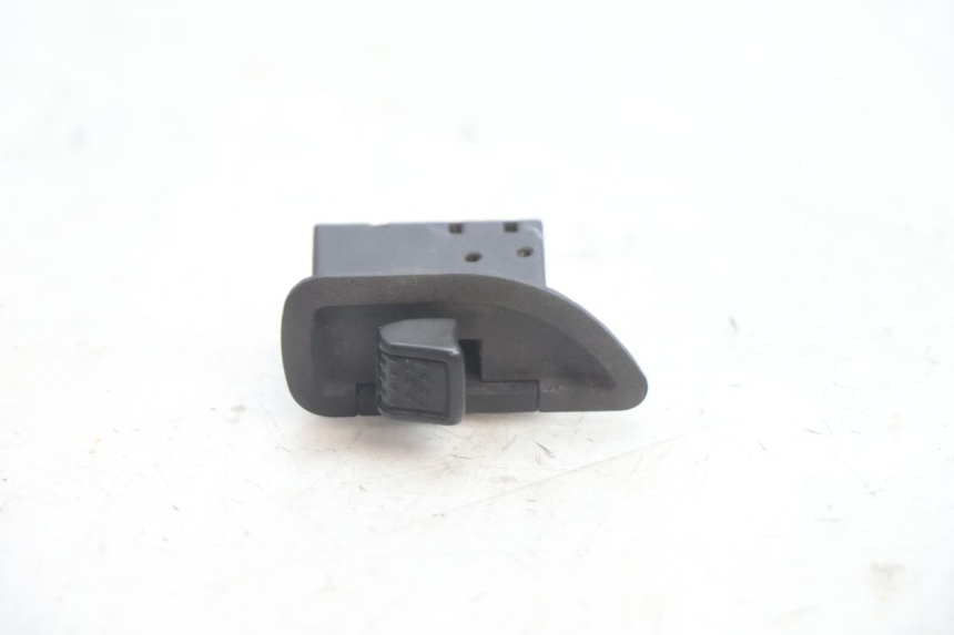 photo de CONMUTADOR INTERMITENTE PIAGGIO X8 STREET 125 (2006 - 2007) - Vista principal