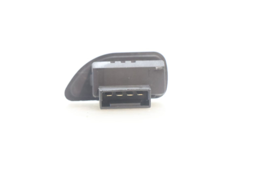 photo de CONMUTADOR INTERMITENTE PIAGGIO X9 AMALFI 180 (2000 - 2003) - Otra perspectiva