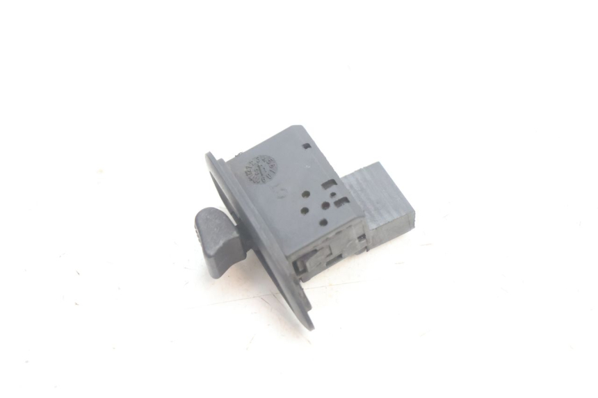 photo de INTERRUPTOR DE INTERMITENTES. PIAGGIO ZIP 4T 50 (2018 - 2020) - Detalle de la pieza