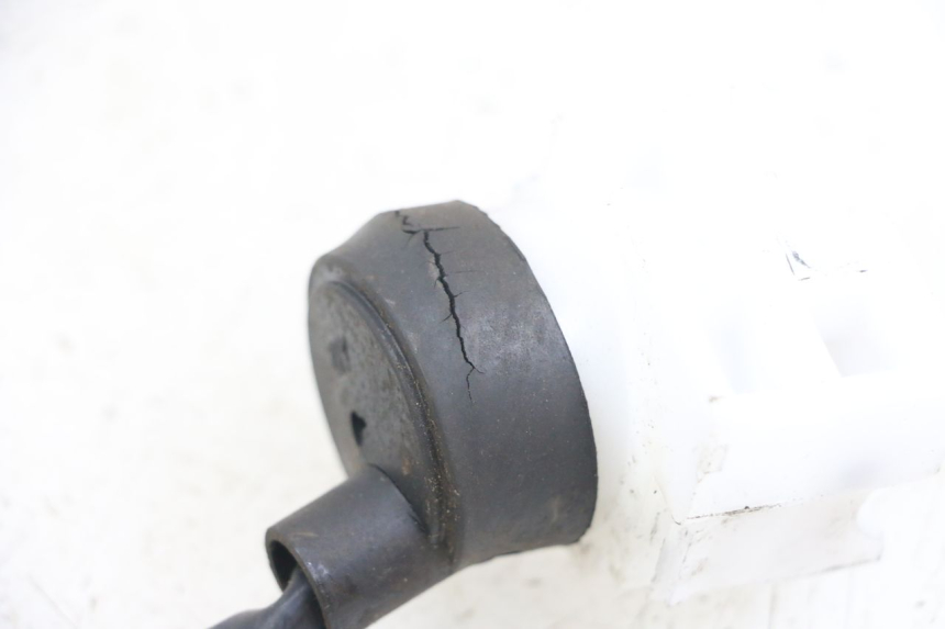 photo de CONMUTADOR DE ENCENDIDO SYM CROX 4T 50 (2016 - 2023) - Zoom estado de uso