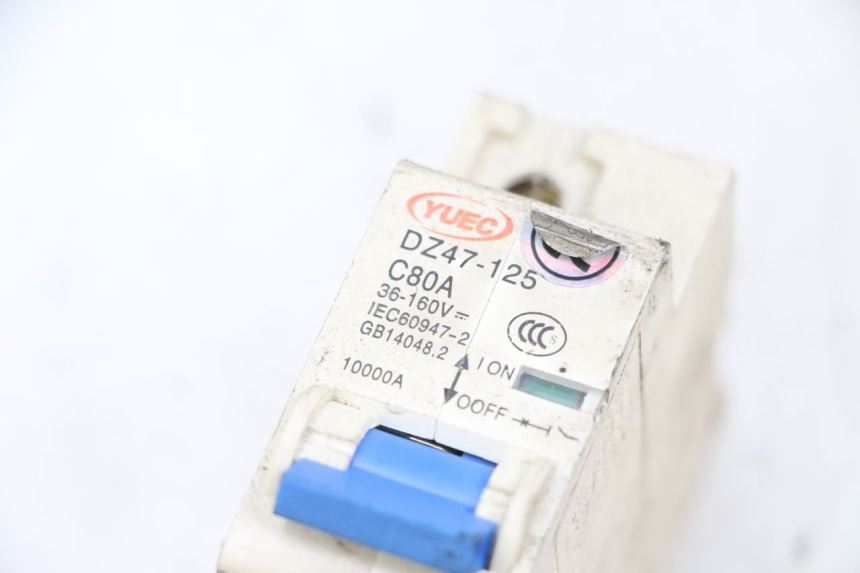 photo de CONMUTADOR CONTACTO COPA EFUN PUSA 1 - Estado de la superficie y material