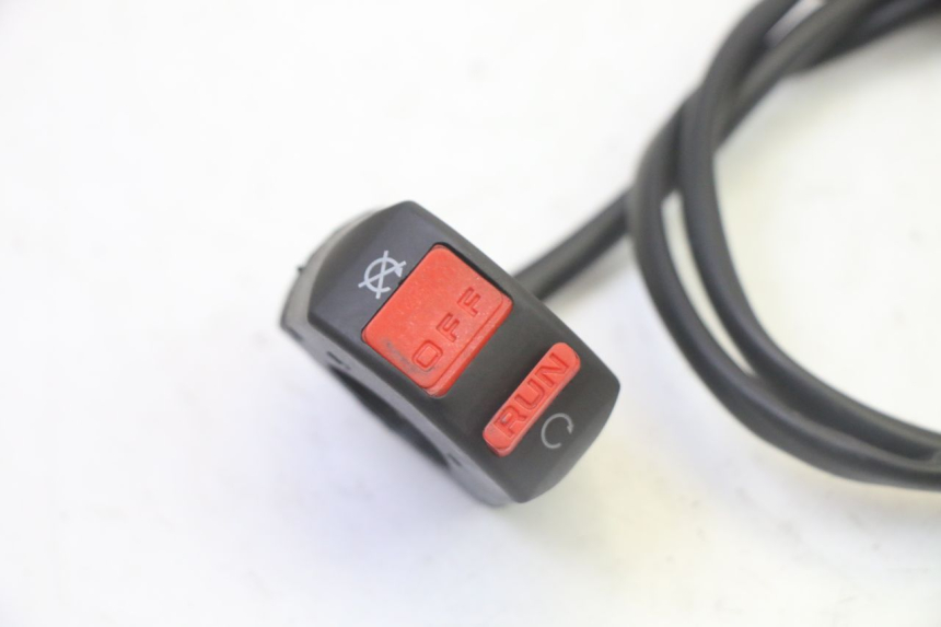 photo de INTERRUPTOR DE ENCENDIDO APOLLO RFZ 125 - Zoom estado de uso