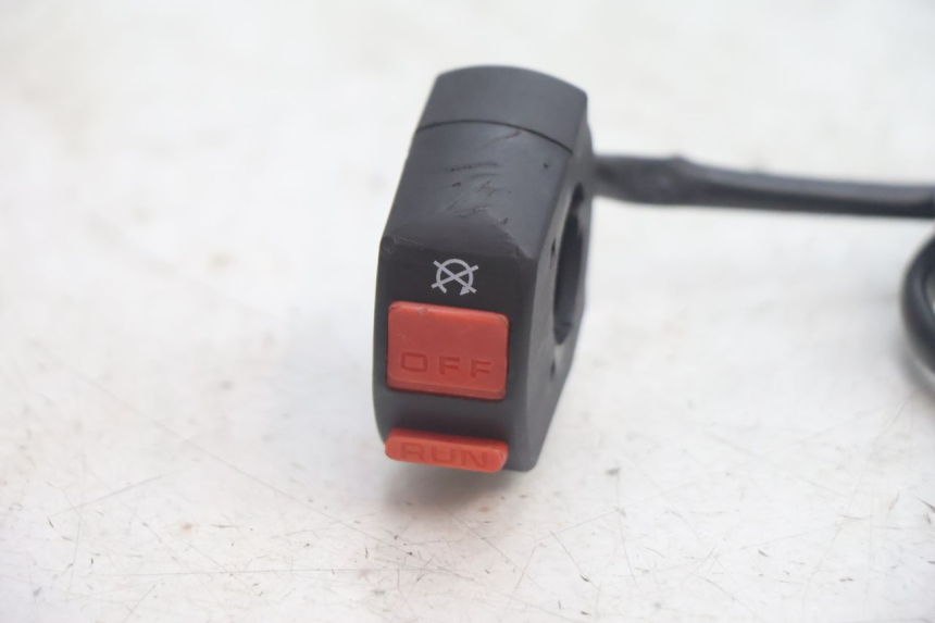 photo de INTERRUPTOR DE ENCENDIDO APOLLO RFZ 150 - Detalle de la pieza