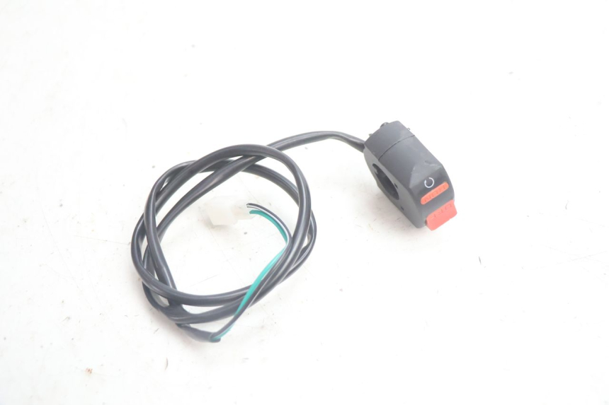 photo de INTERRUPTOR DE ENCENDIDO APOLLO RFZ 150 - Primer plano técnico