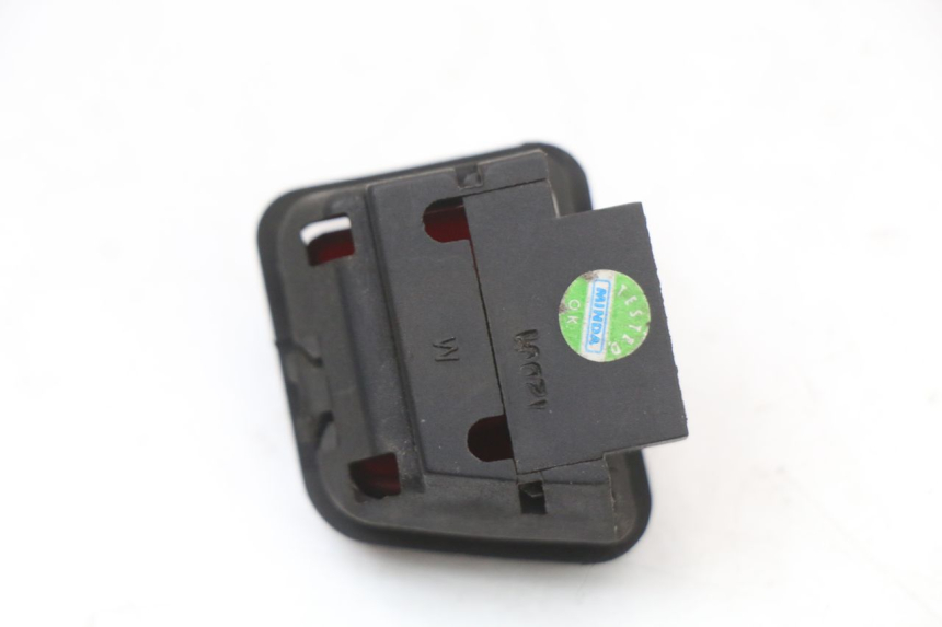 photo de INTERRUPTOR DE ENCENDIDO PIAGGIO X9 125 (2000 - 2003) - Otra perspectiva