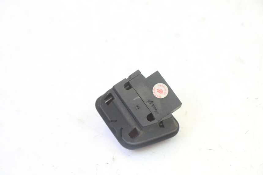photo de INTERRUPTOR DE ENCENDIDO PIAGGIO XEVO - X EVO 125 (2007 - 2017) - Otra perspectiva