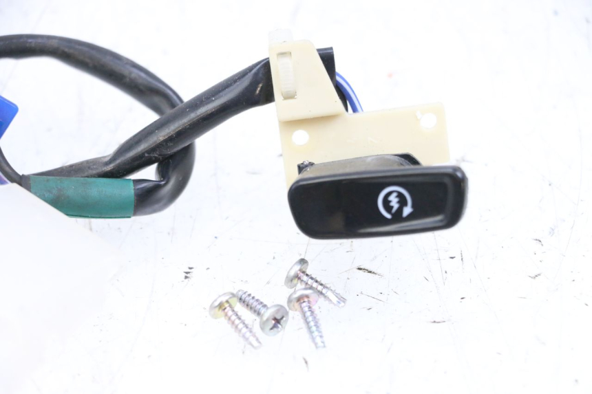 photo de CONMUTADOR ARRANQUE MBK FLAME X 125 (2007 - 2016) - Primer plano técnico