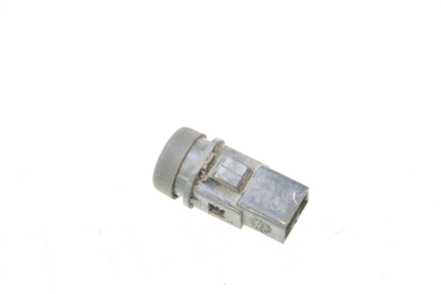 photo de INTERRUPTOR DE ARRANQUE PIAGGIO FLY 2T 50 (2004 - 2017) - Zoom estado de uso